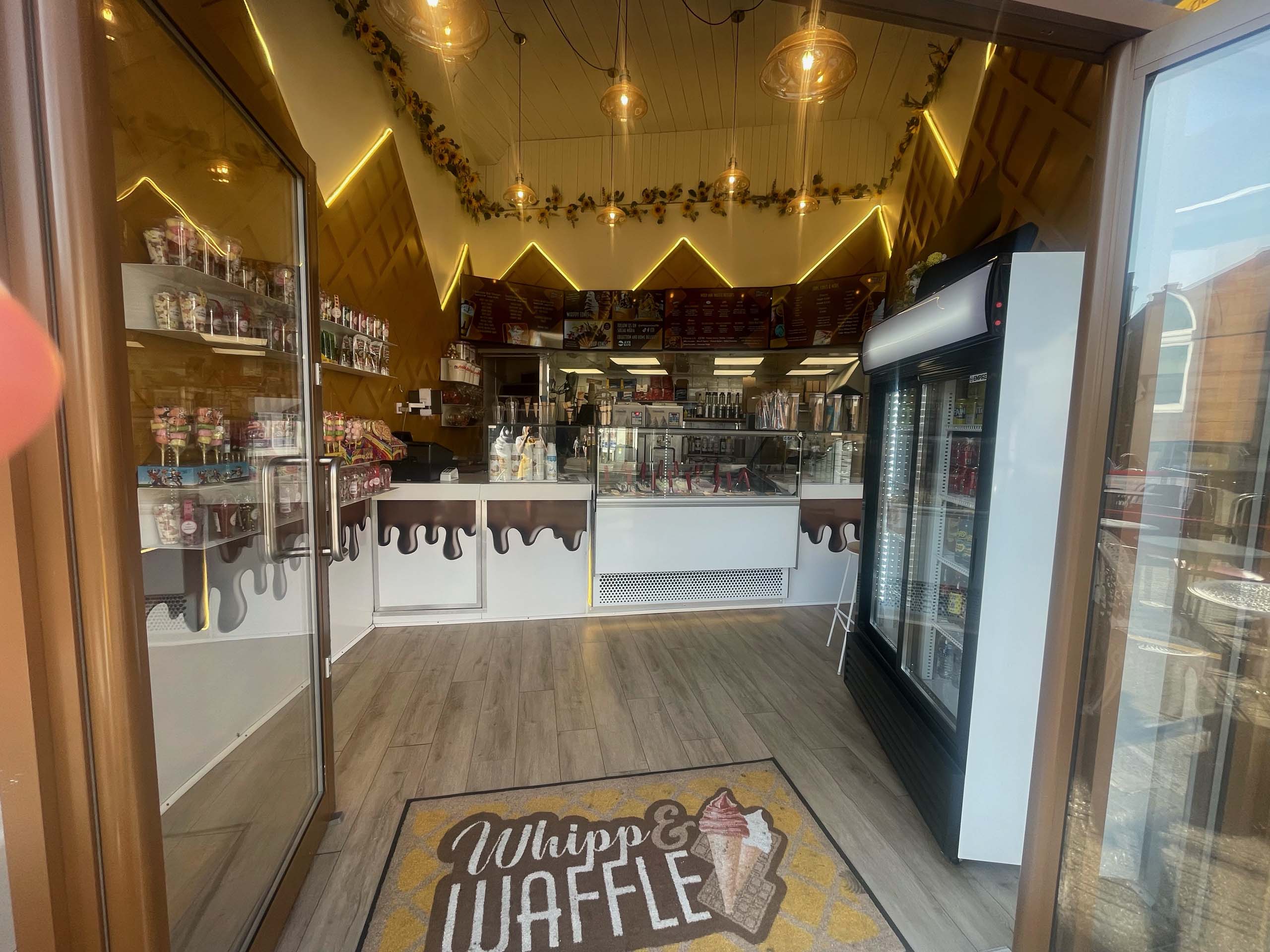 whippwaffleshop_01